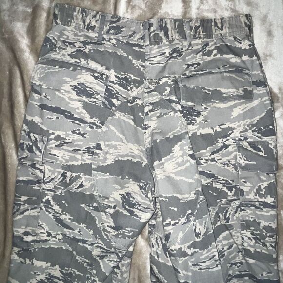 TROUSERS WOMEN'S UTILITY AIR FORCE CAMOUFLAGE PATTERN Size 12R MILITARY PANTS - Picture 9 of 9